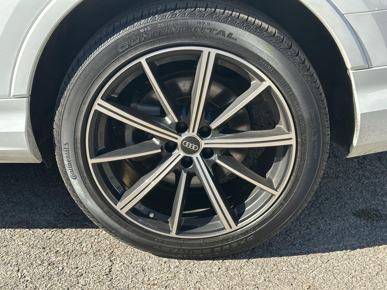 Audi Q7 Premium Plus 55 TFSI quattro 2024