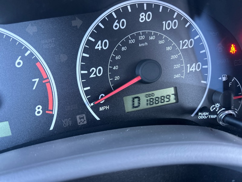 Toyota Corolla 4dr Sdn LE Auto 2010