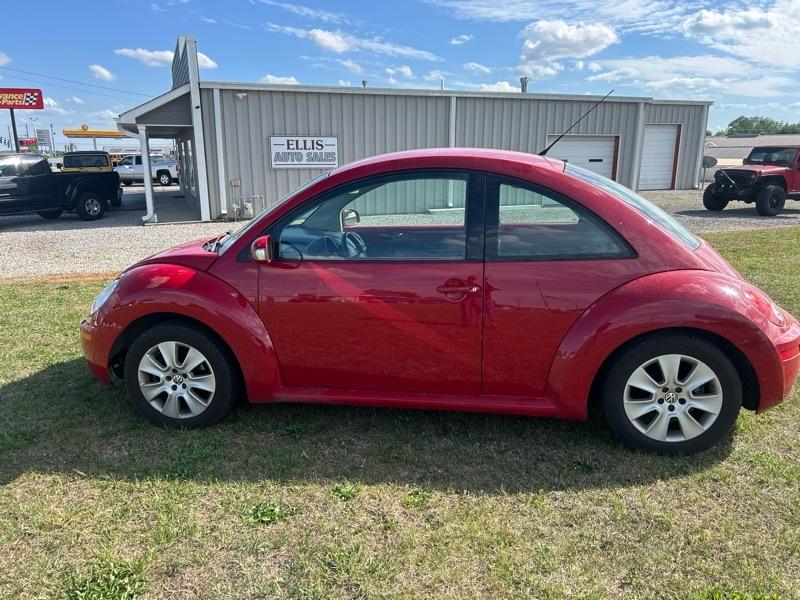 Volkswagen New Beetle S PZEV 2009