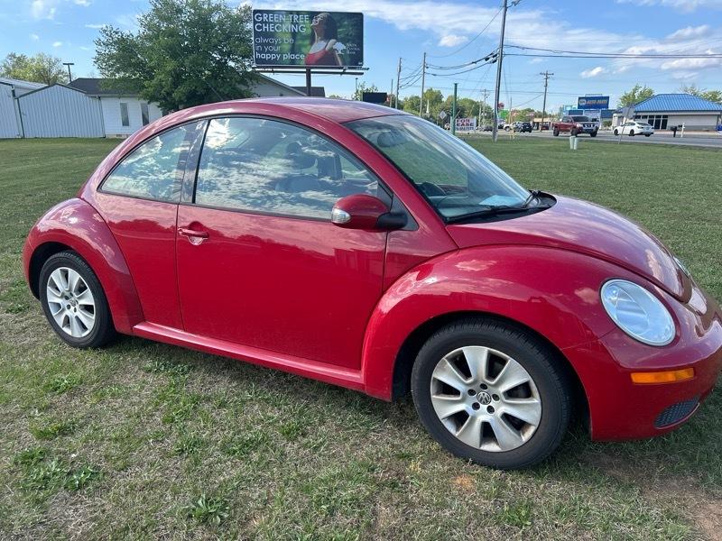 Volkswagen New Beetle S PZEV 2009