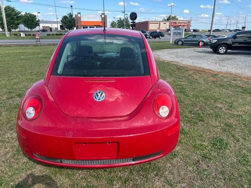 Volkswagen New Beetle S PZEV 2009