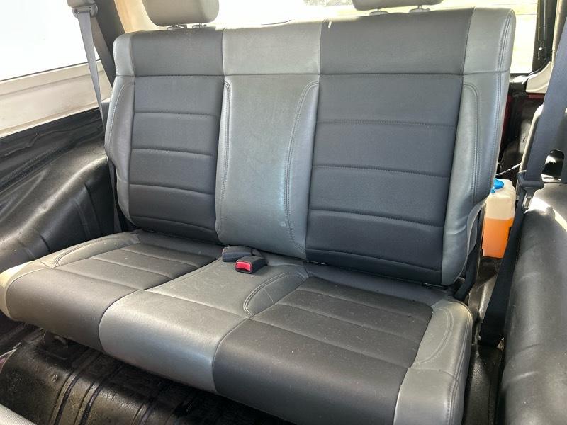 Jeep Wrangler Sport 4WD 2010