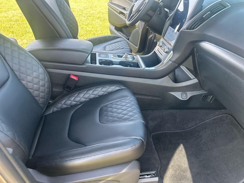Ford Edge Titanium 2023