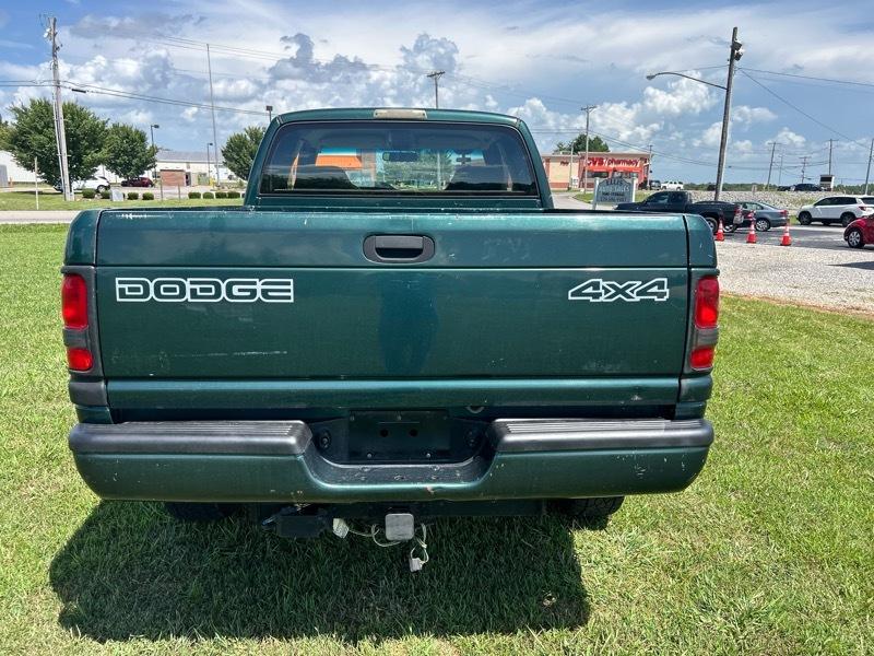 Dodge Ram 1500 4WD Reg Cab 120.5" Sport 2001
