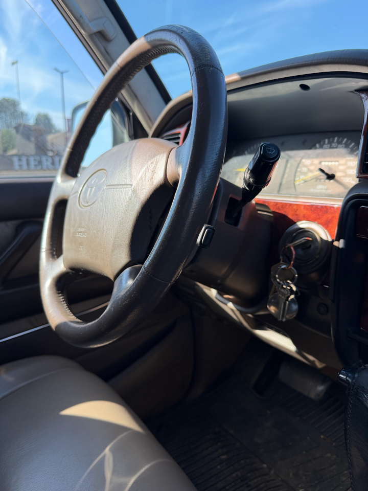 Toyota Land Cruiser 4WD 1995