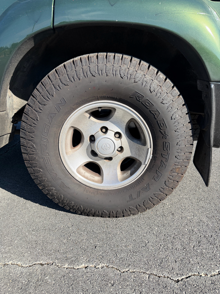 Toyota Land Cruiser 4WD 1995