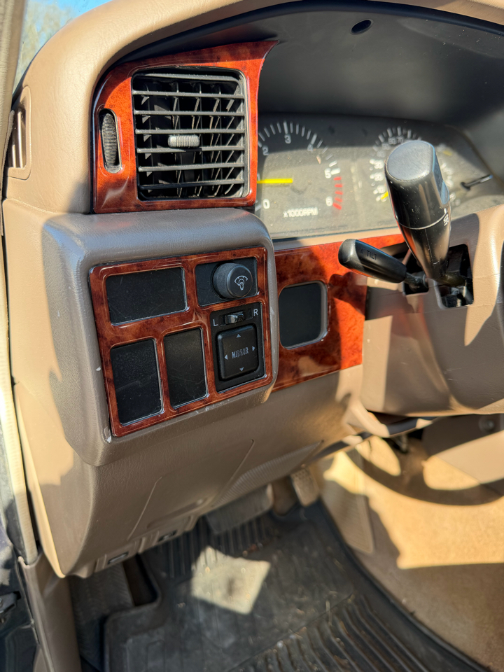 Toyota Land Cruiser 4WD 1995