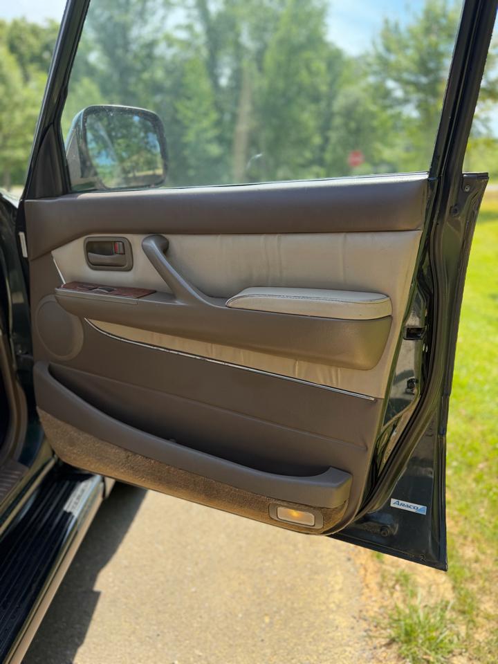 Toyota Land Cruiser 4WD 1995