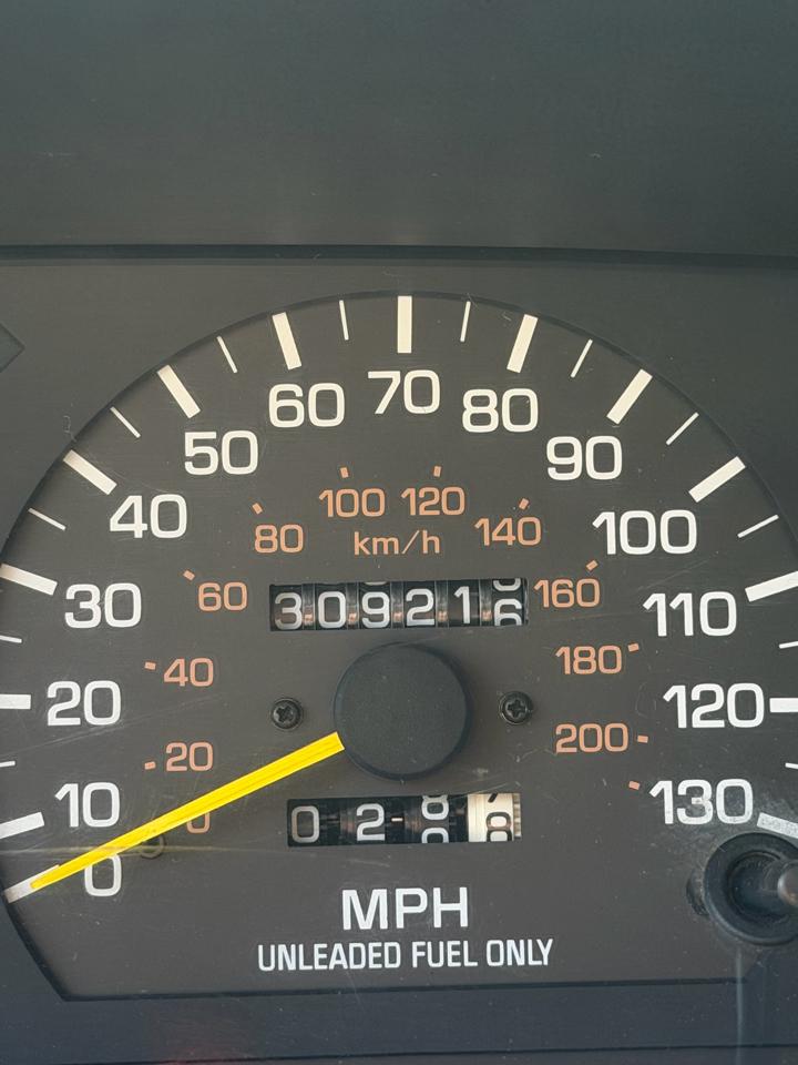 Toyota Land Cruiser 4WD 1995