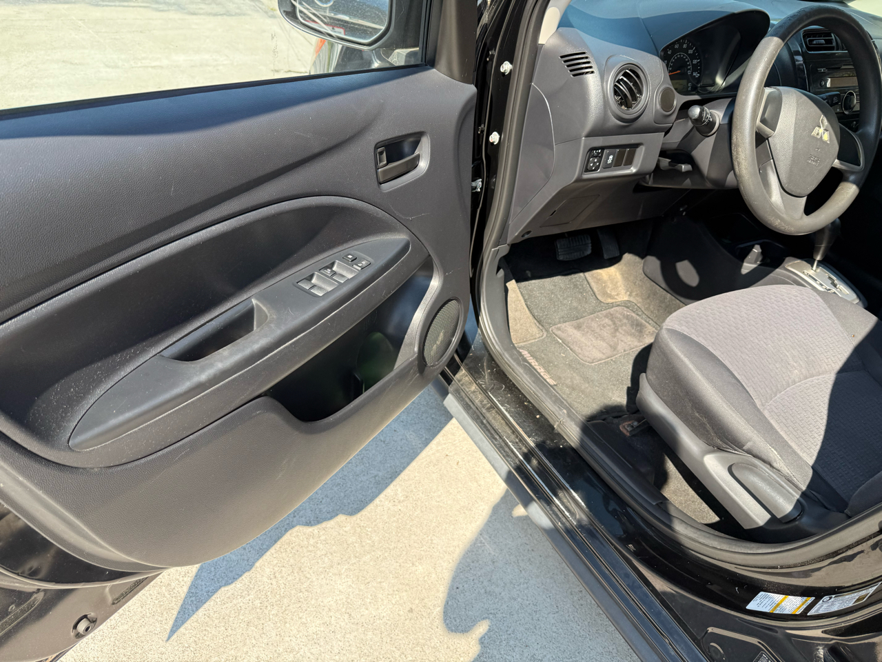 Mitsubishi Mirage ES 2017 Mitsubishi Mirage ES 2017