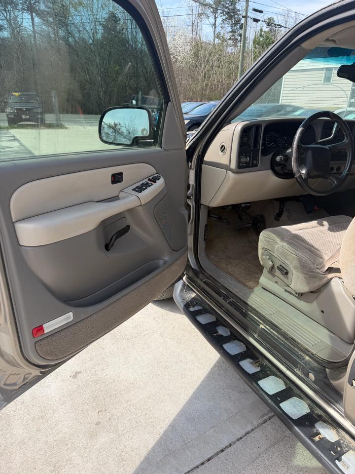 Chevrolet Tahoe 2WD 2002