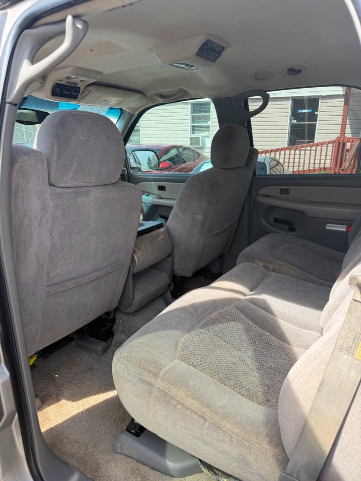 Chevrolet Tahoe 2WD 2002