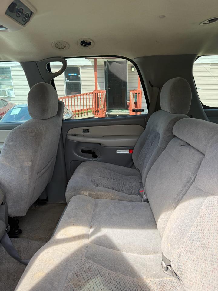 Chevrolet Tahoe 2WD 2002