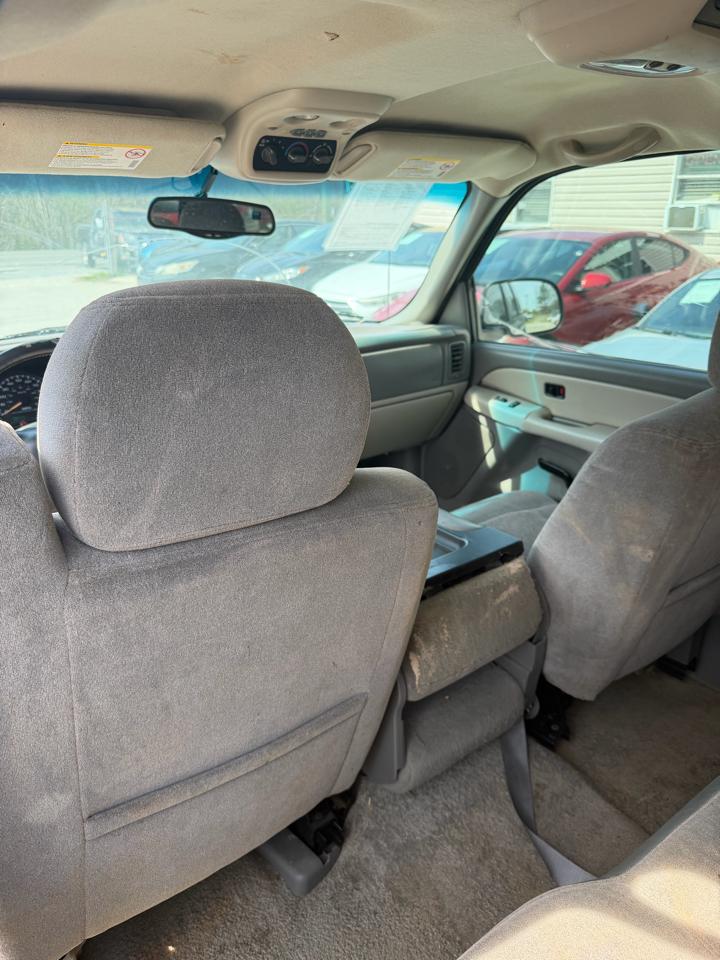 Chevrolet Tahoe 2WD 2002