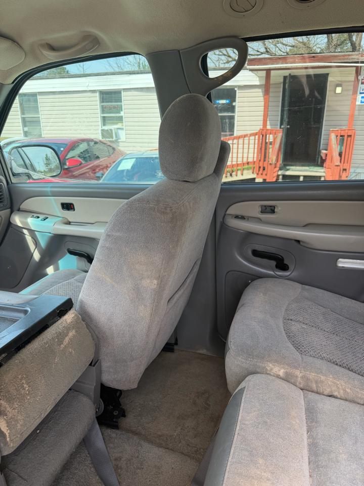 Chevrolet Tahoe 2WD 2002