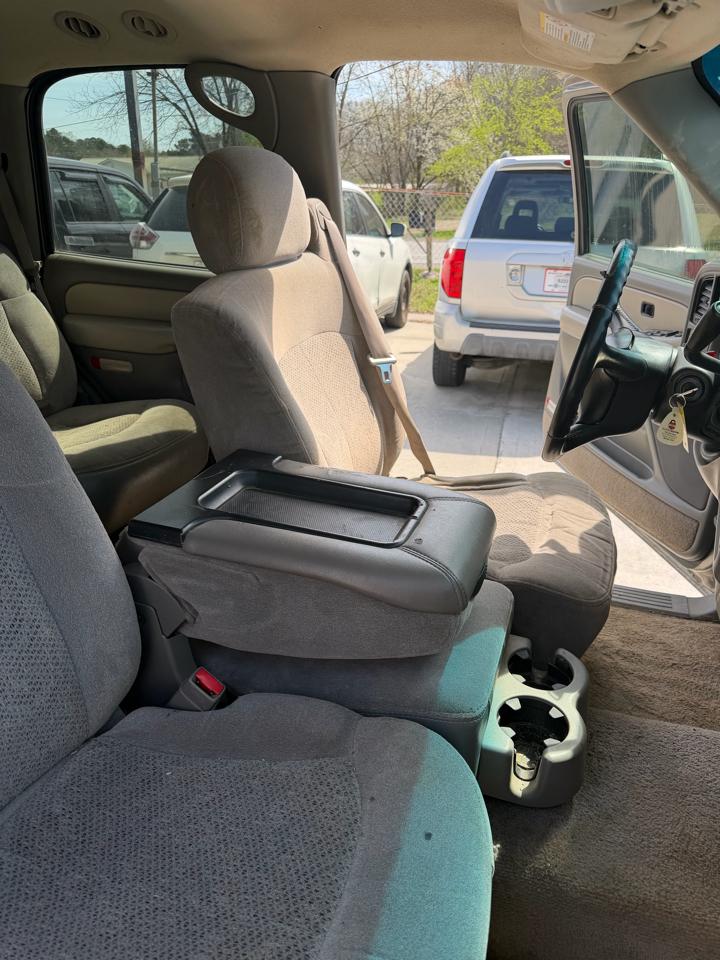 Chevrolet Tahoe 2WD 2002