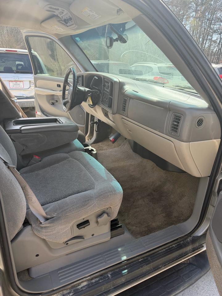 Chevrolet Tahoe 2WD 2002