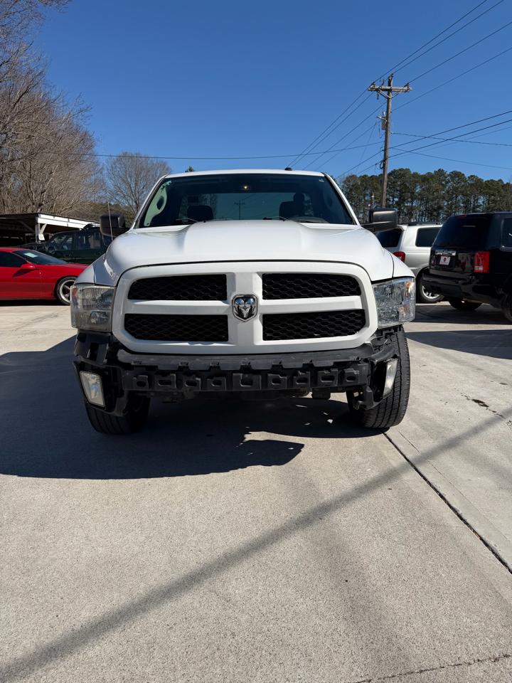 RAM 1500 2WD Crew Cab 140.5" Sport 2016