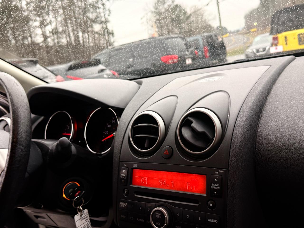 Nissan Rogue S AWD 2010