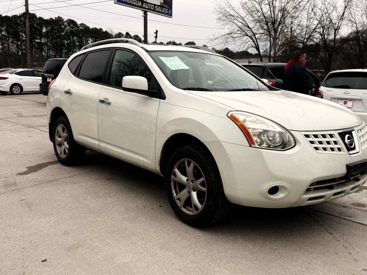 Nissan Rogue S AWD 2010