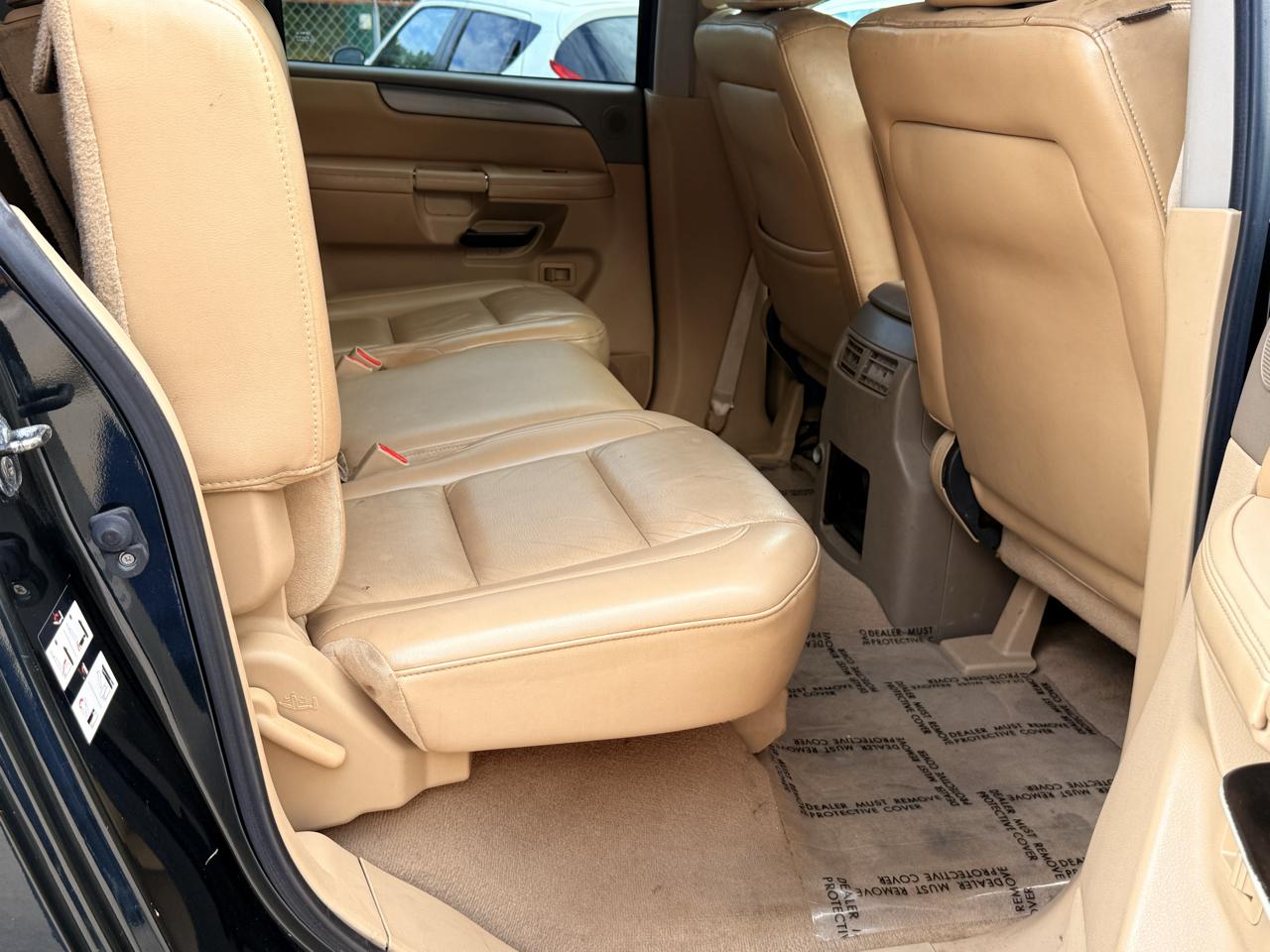 Nissan Armada LE 2WD 2009