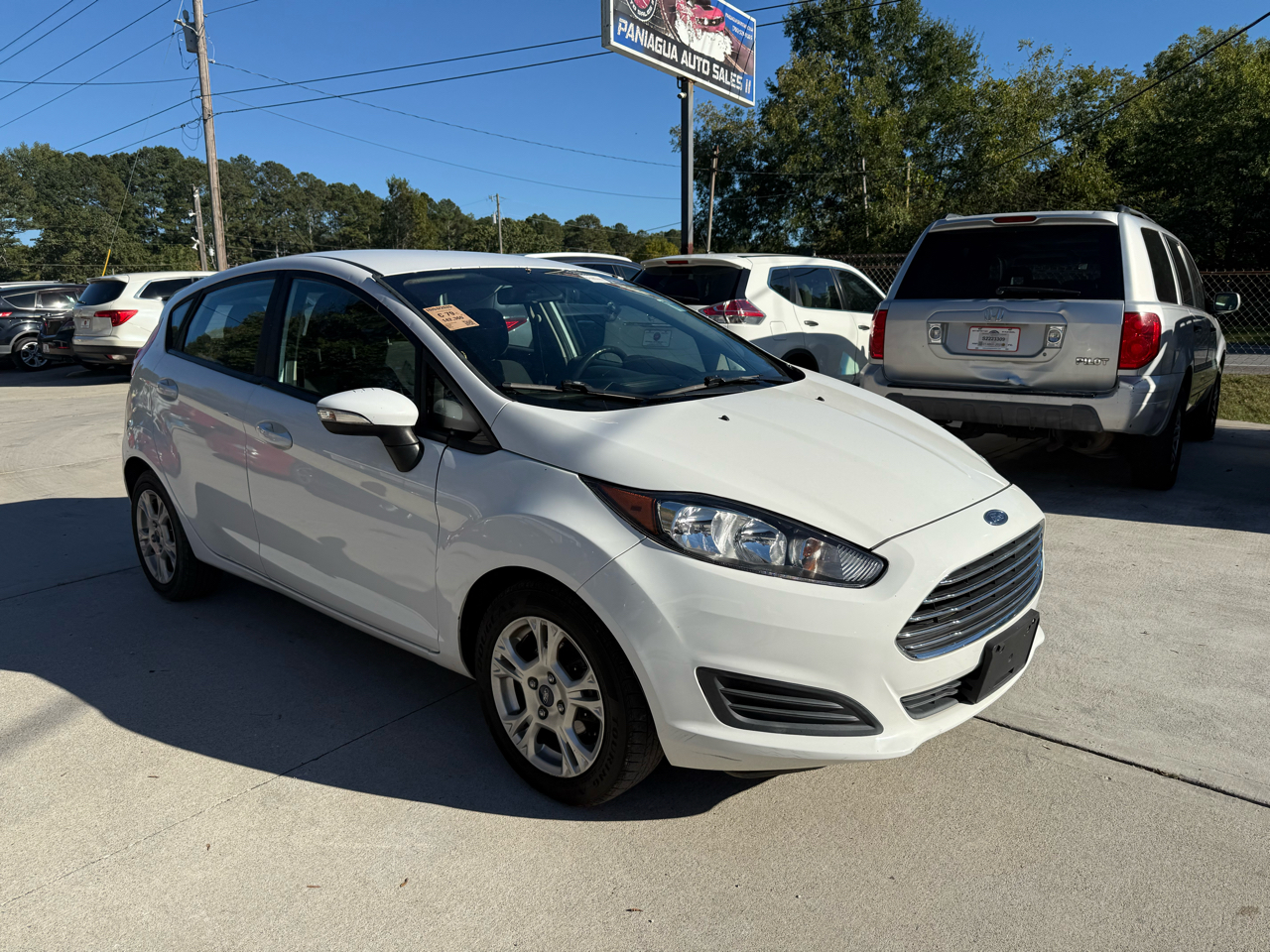 Ford Fiesta SE Hatchback 2015 Ford Fiesta SE Hatchback 2015