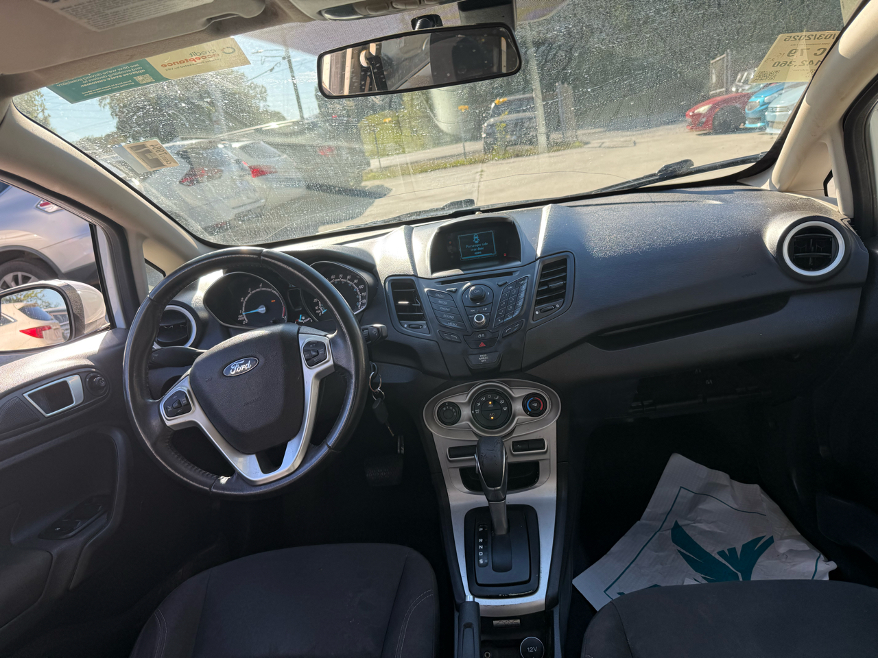 Ford Fiesta SE Hatchback 2015 Ford Fiesta SE Hatchback 2015