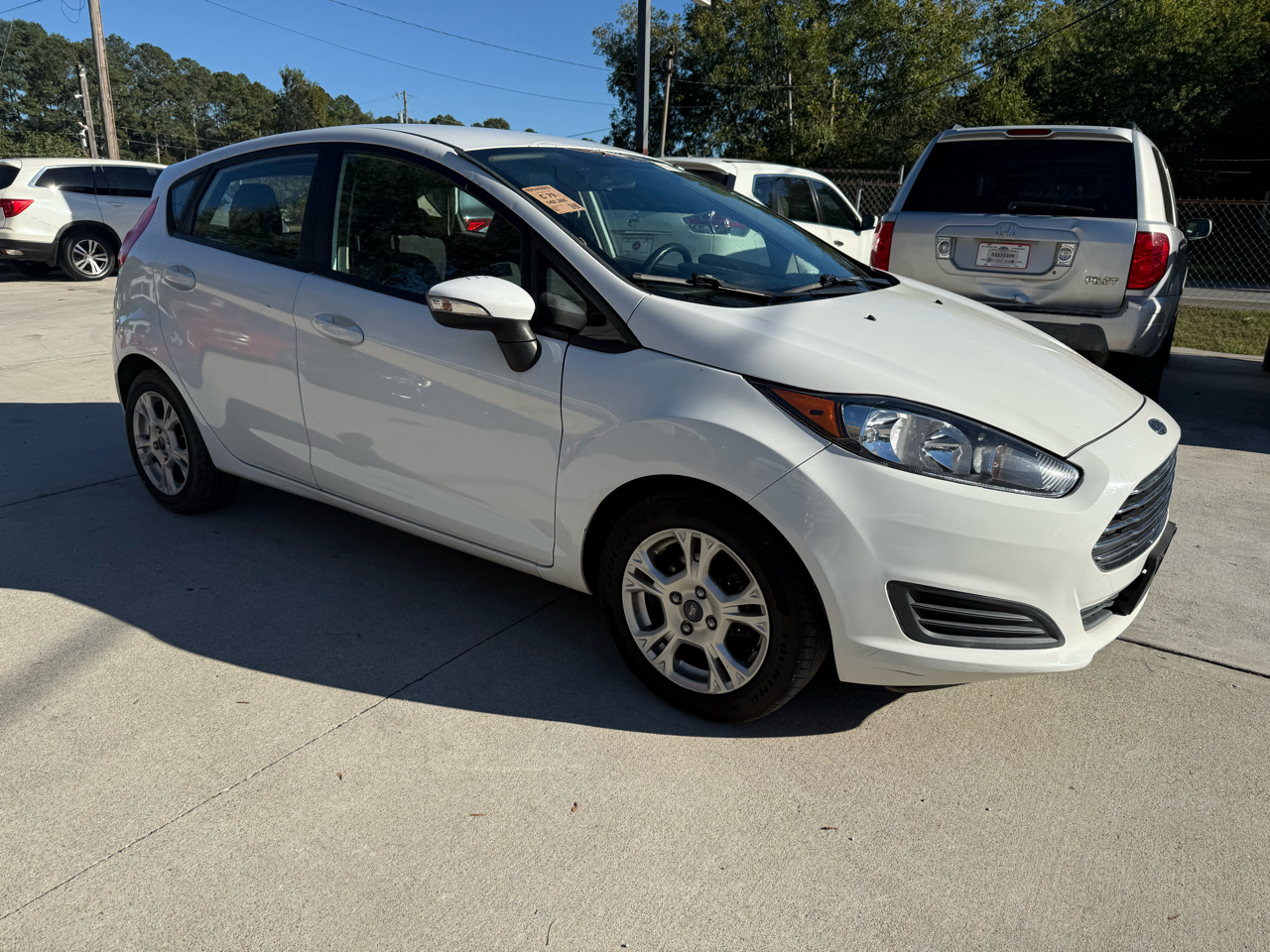 Ford Fiesta SE Hatchback 2015 Ford Fiesta SE Hatchback 2015