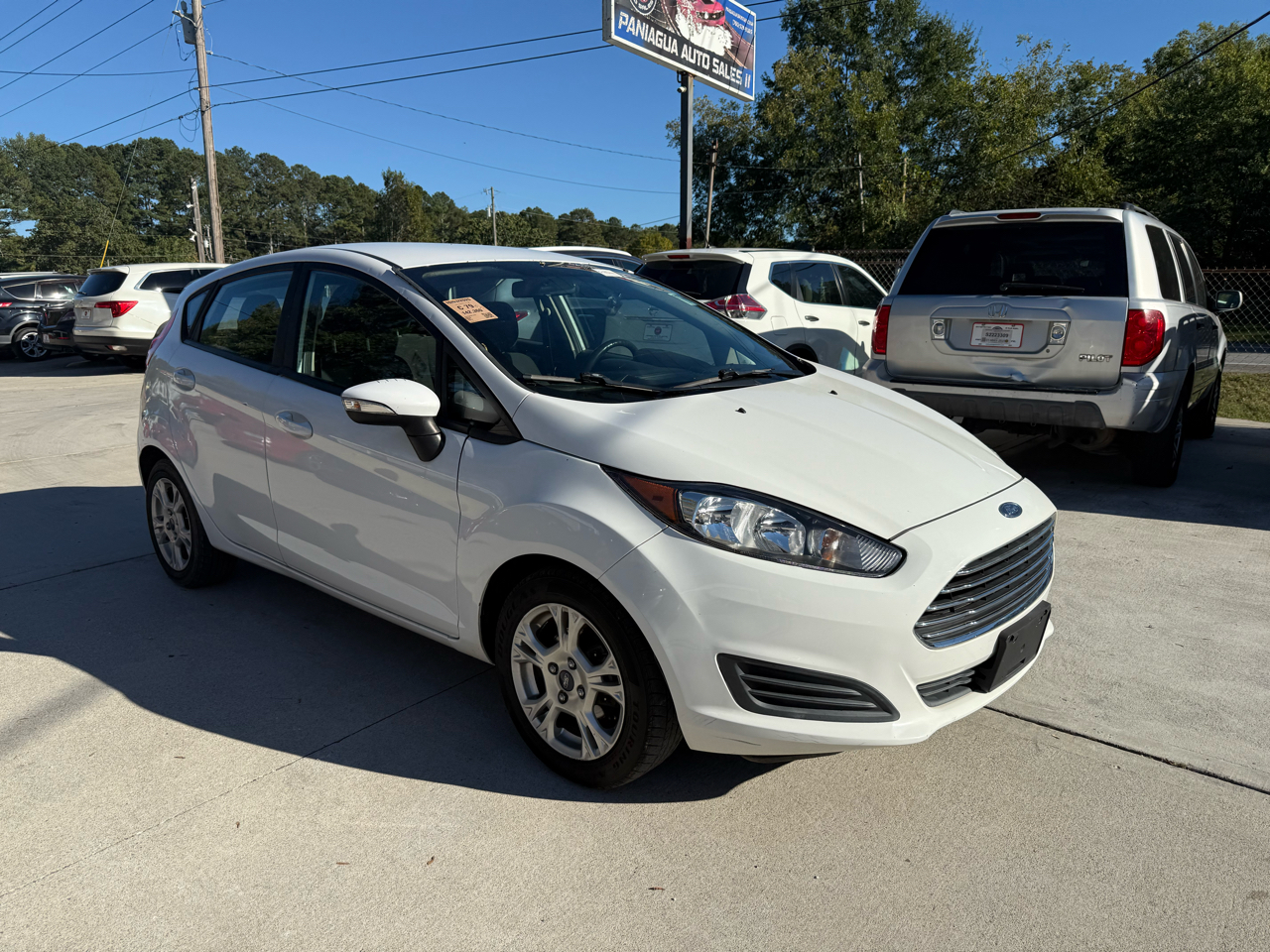 Ford Fiesta SE Hatchback 2015 Ford Fiesta SE Hatchback 2015