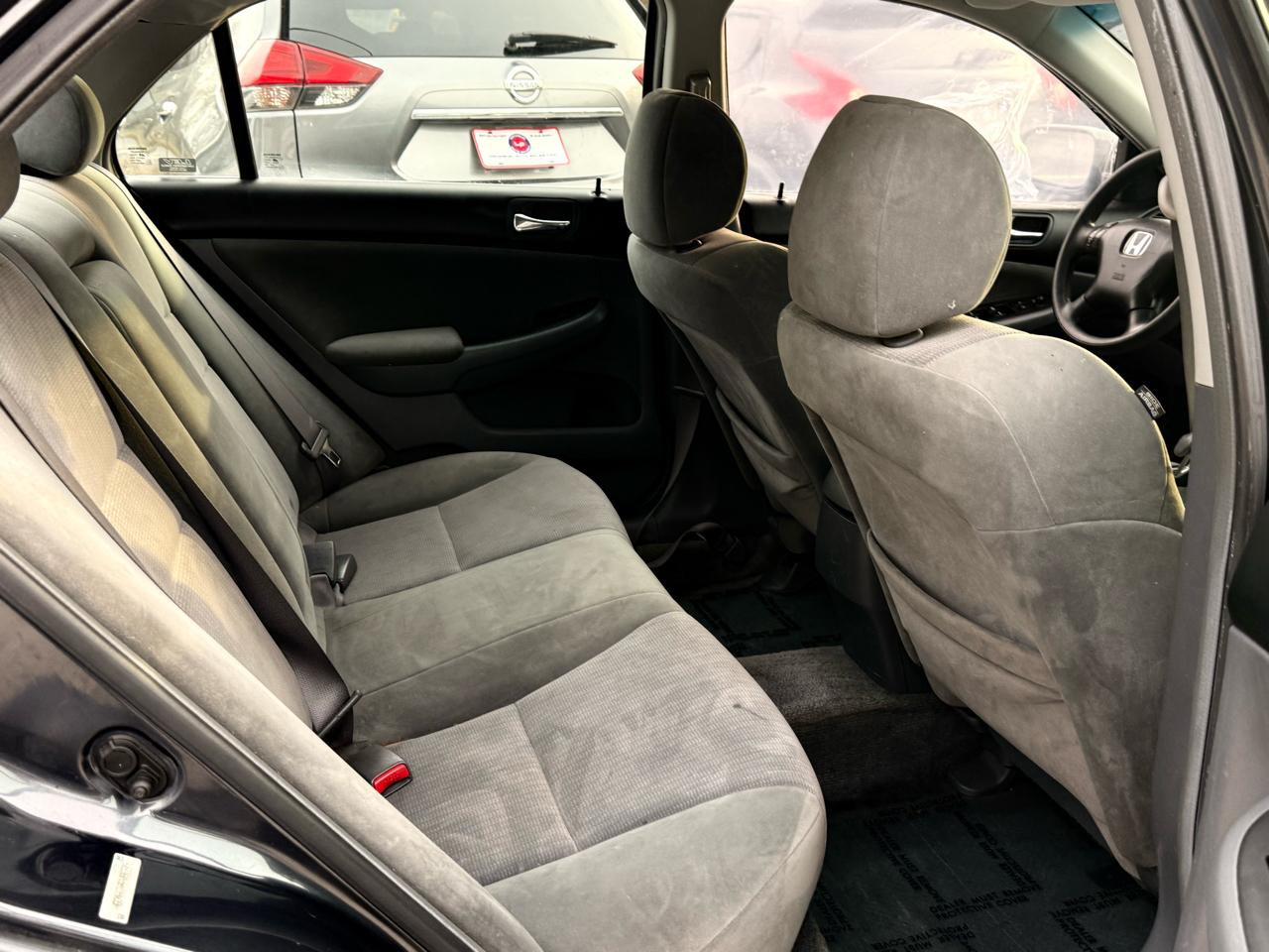 Honda Accord LX V-6 Sedan AT 2004