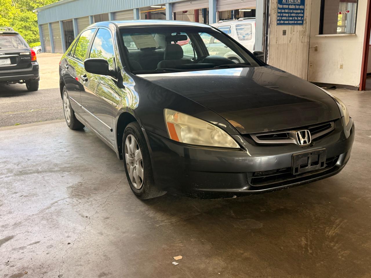 Honda Accord LX V-6 Sedan AT 2004