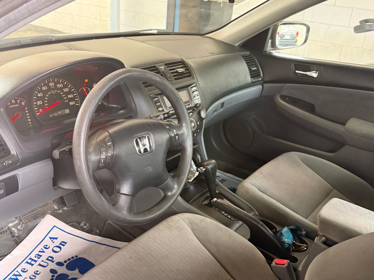 Honda Accord LX V-6 Sedan AT 2004