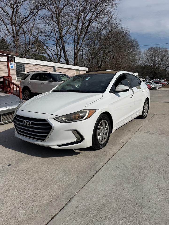 Hyundai Elantra SE 6AT 2017
