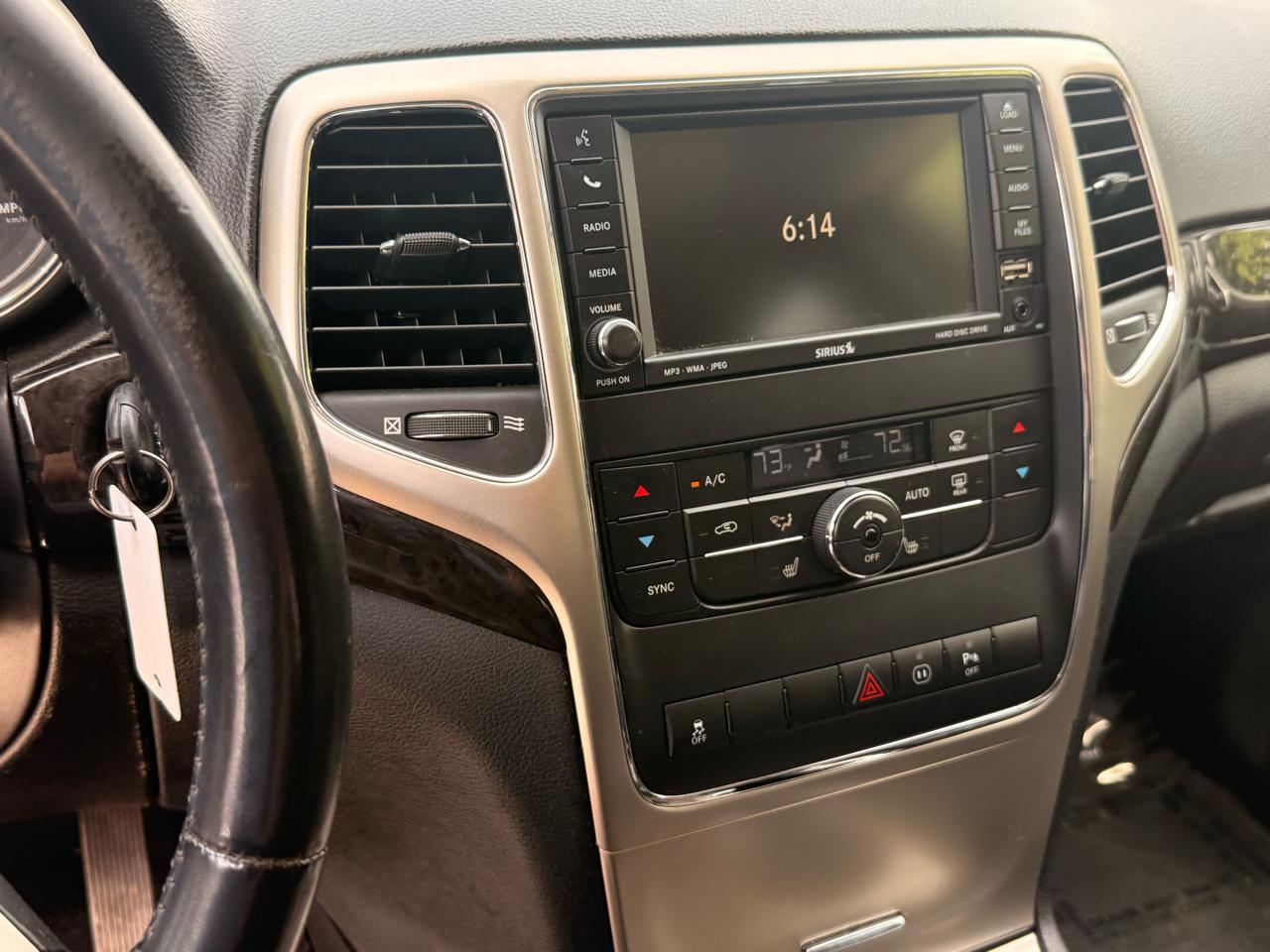 Jeep Grand Cherokee Laredo 4WD 2011