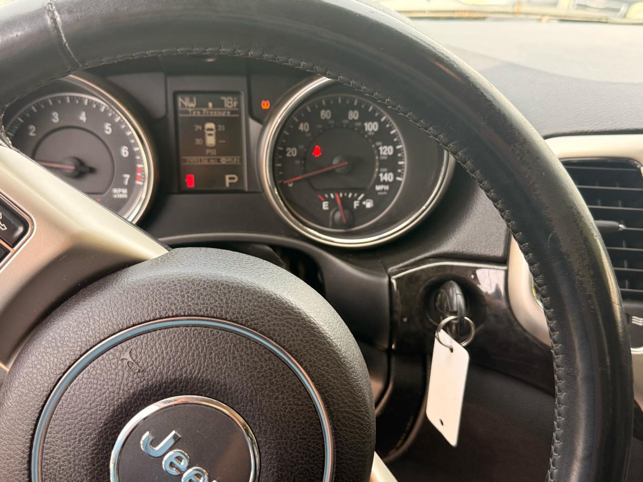 Jeep Grand Cherokee Laredo 4WD 2011