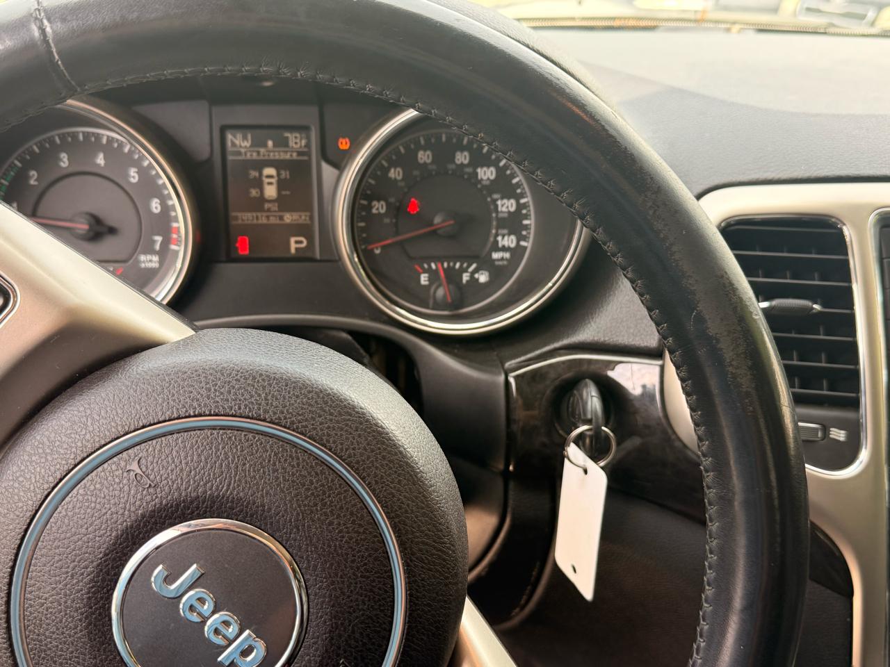 Jeep Grand Cherokee Laredo 4WD 2011