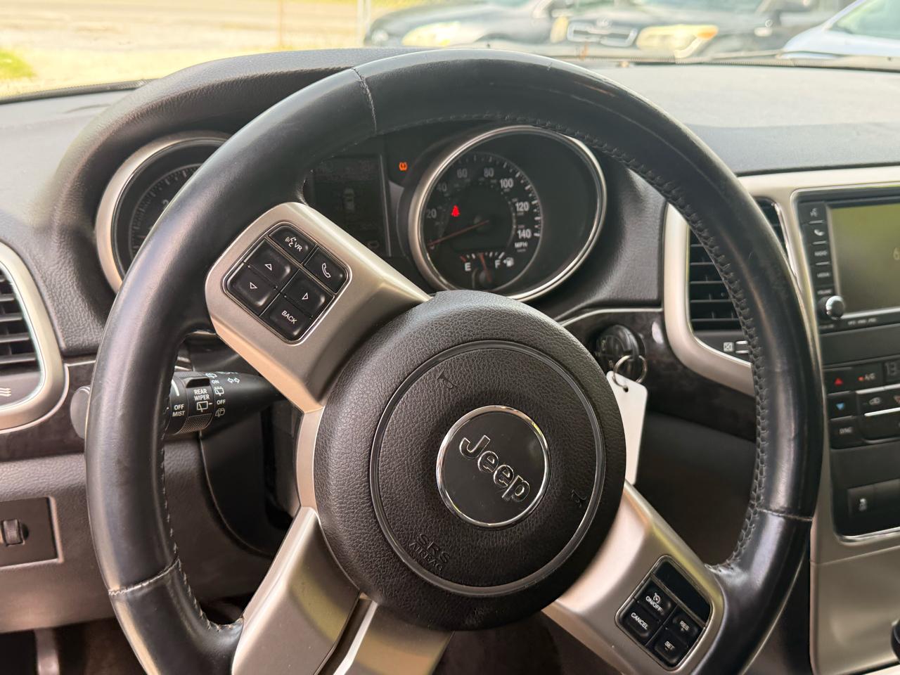 Jeep Grand Cherokee Laredo 4WD 2011