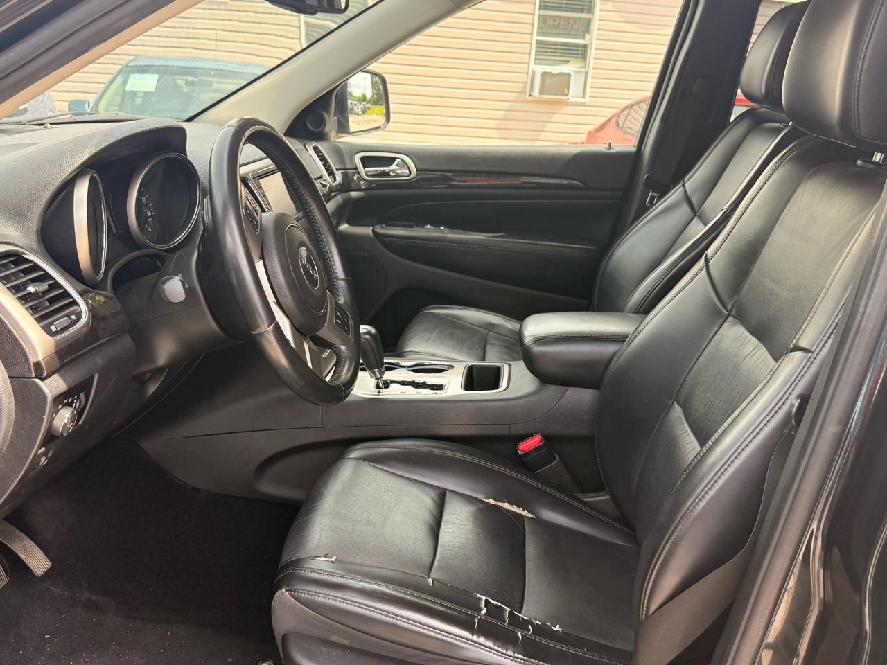 Jeep Grand Cherokee Laredo 4WD 2011