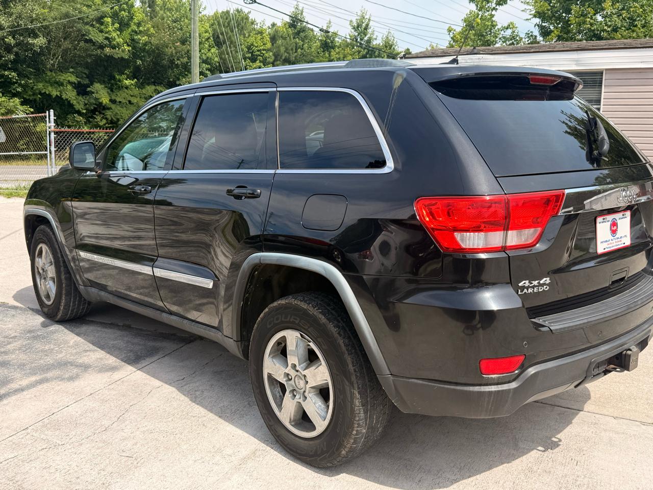 Jeep Grand Cherokee Laredo 4WD 2011