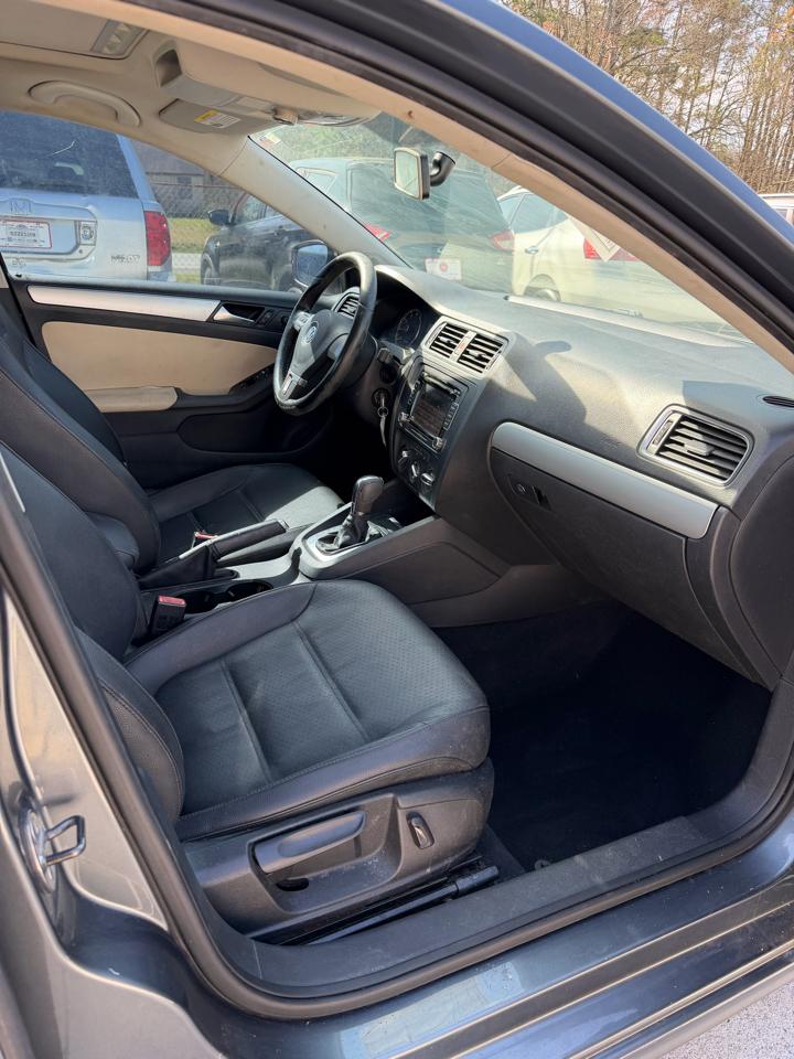 Volkswagen Jetta SE 2013