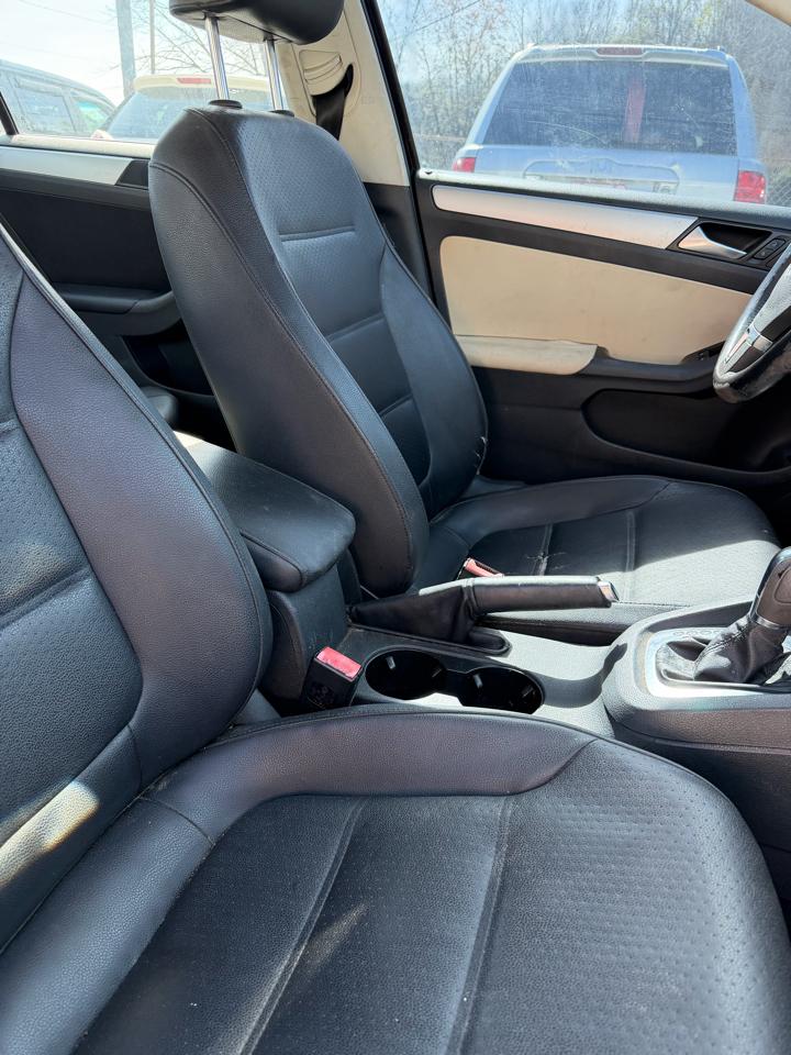 Volkswagen Jetta SE 2013