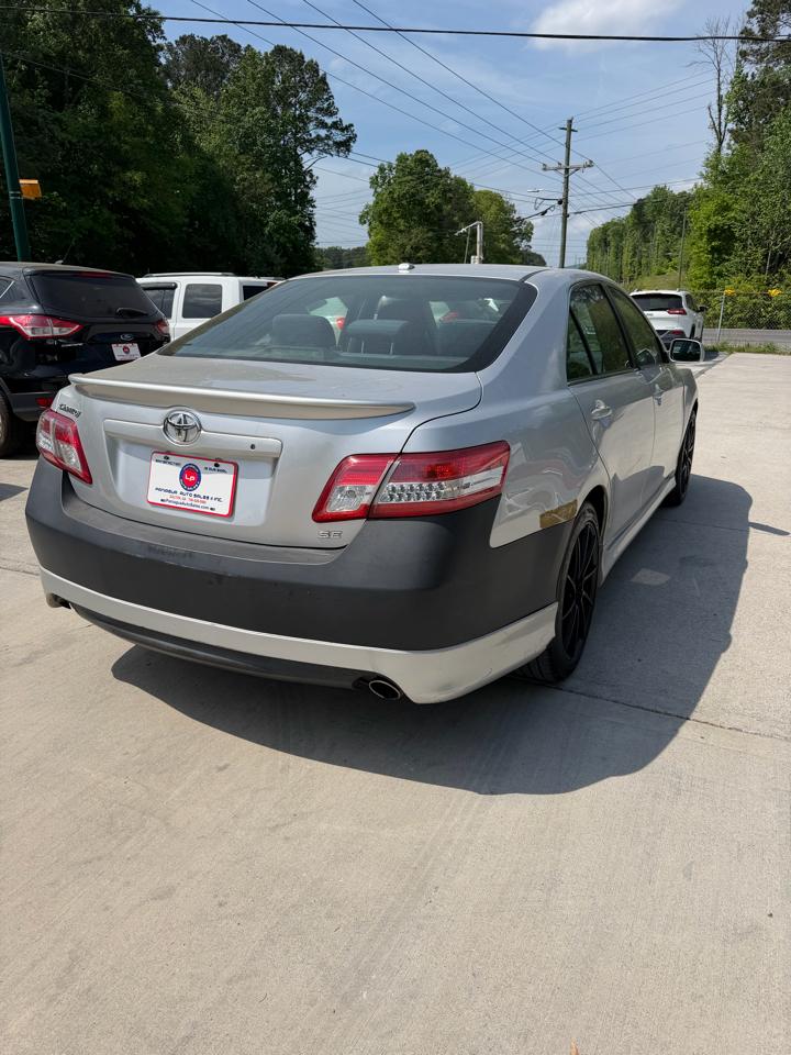 Toyota Camry Base 6-Spd AT 2011