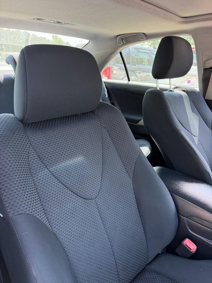 Toyota Camry Base 6-Spd AT 2011