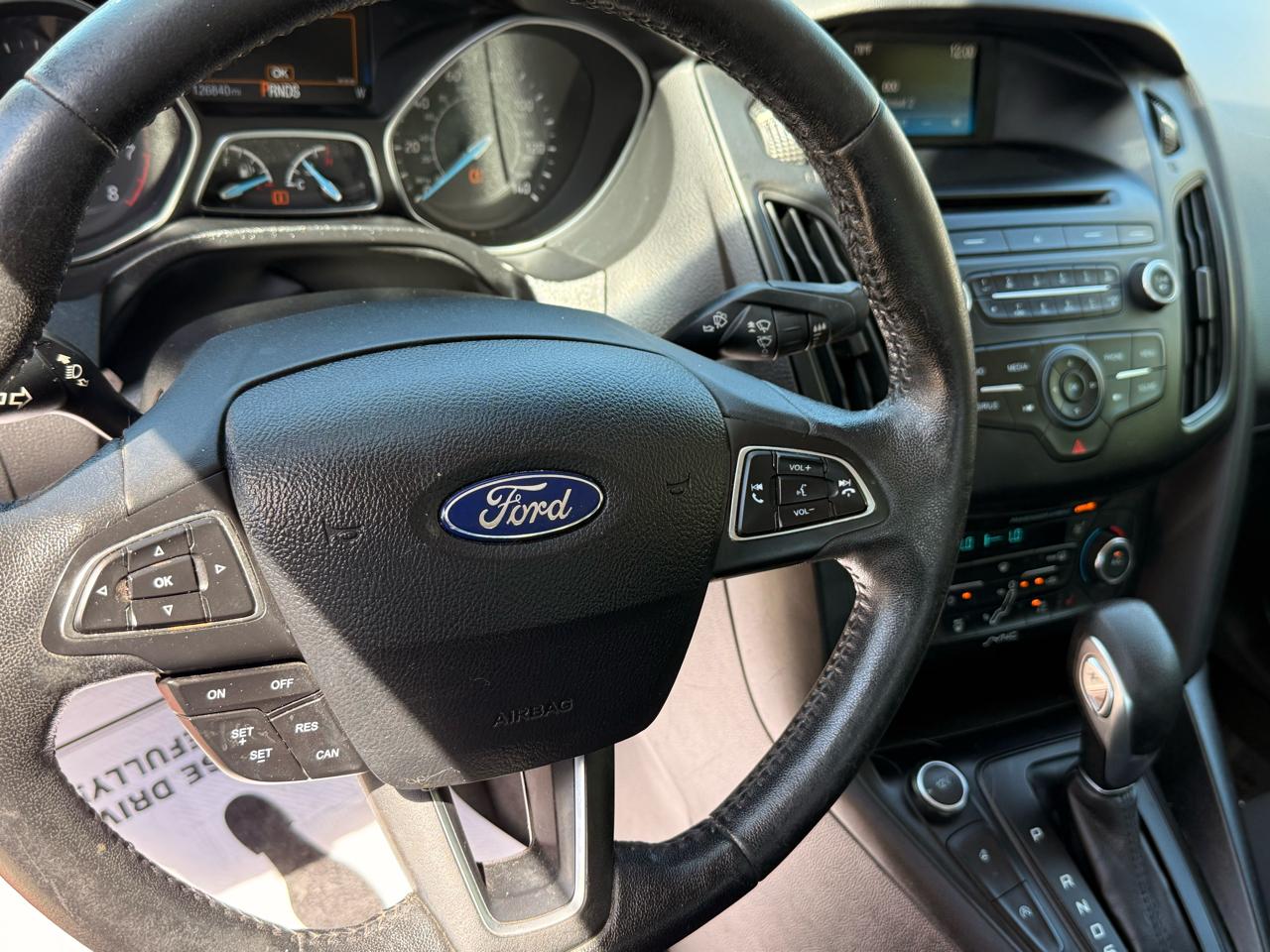 Ford Focus SE Sedan 2017