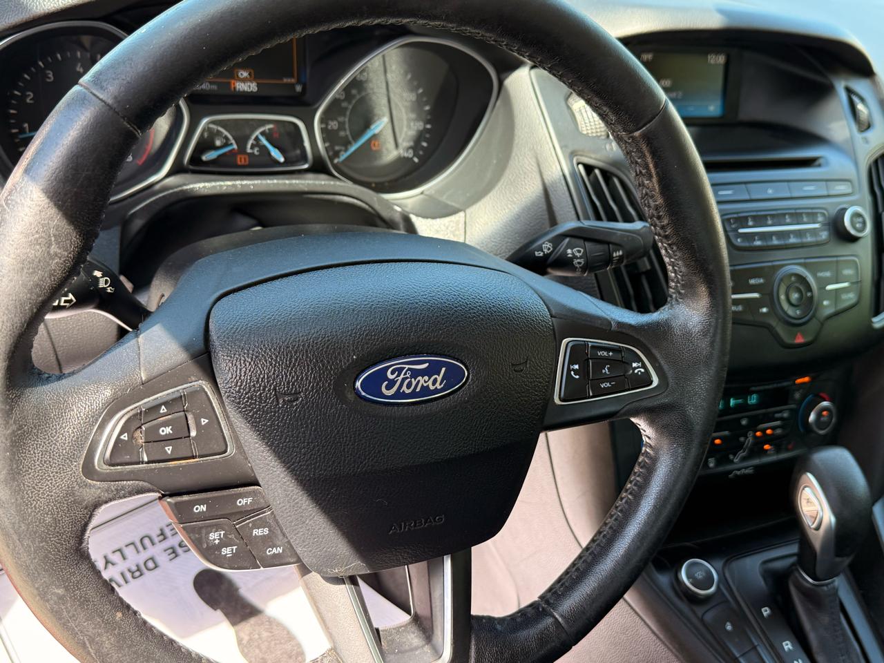 Ford Focus SE Sedan 2017