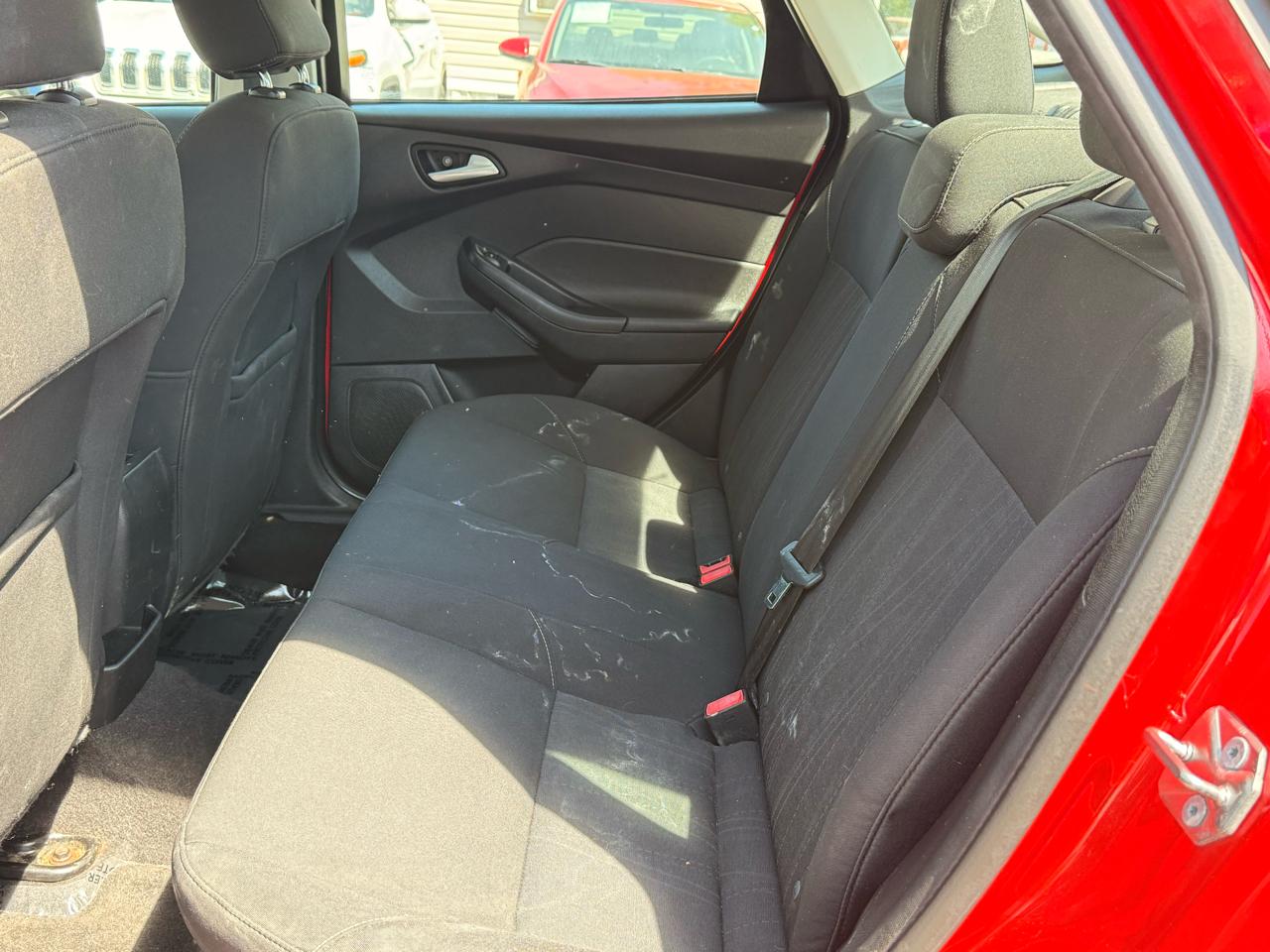 Ford Focus SE Sedan 2017