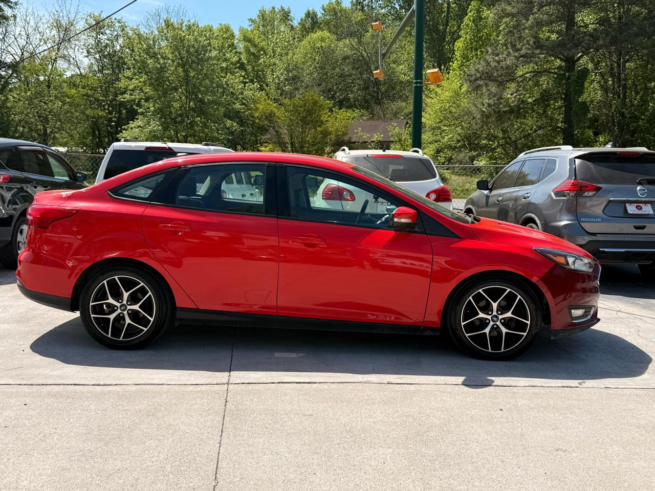 Ford Focus SE Sedan 2017
