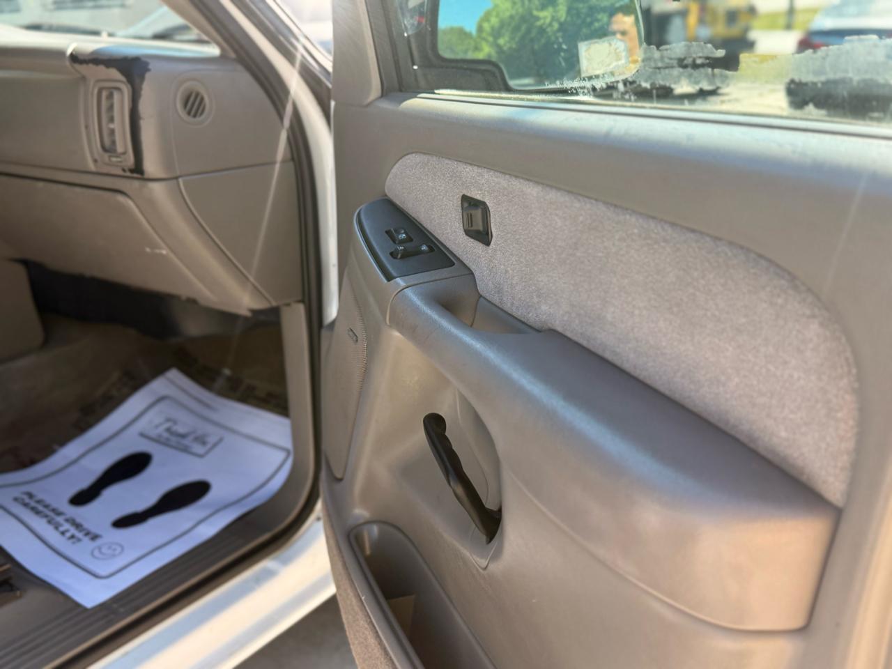 GMC Sierra 1500 2WD Crew Cab 153.0" SLT 2003