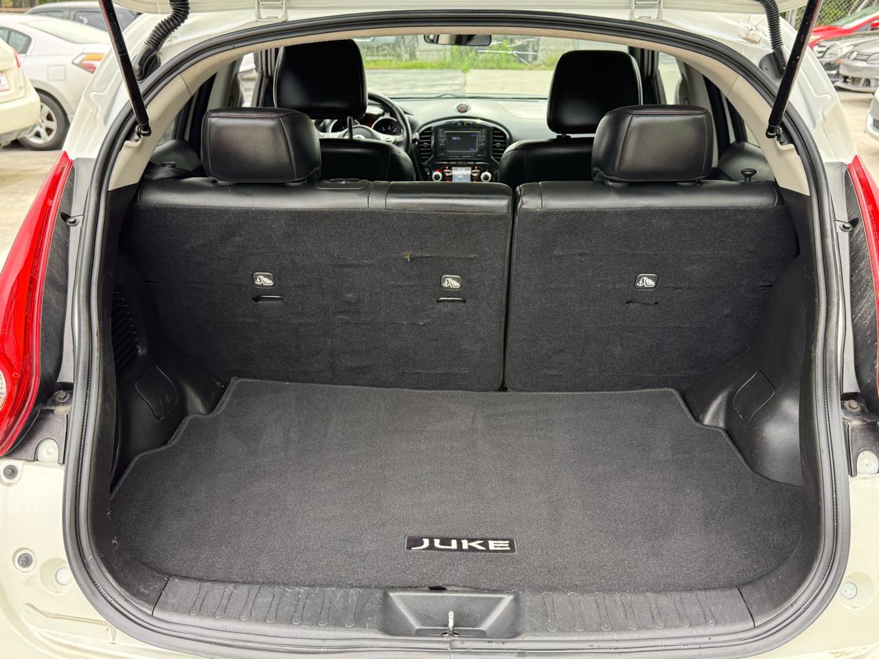 Nissan Juke S AWD 2013