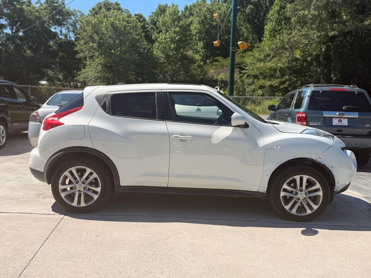 Nissan Juke S AWD 2013